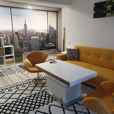 Carolina Sweet Apartament Oradea Exterior foto